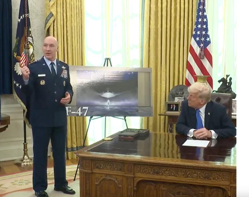 🎥F-47: Boeing wins contract for secretive future U.S. fighter jet ...