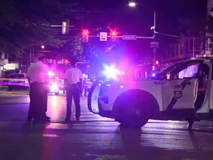 2 shot, 1 killed in separate shootings across Philadelphia, police say