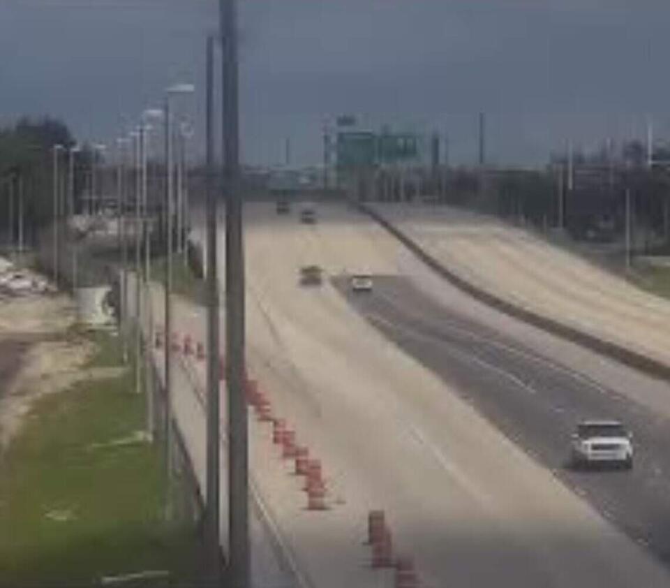 Turnpike traffic reopened after gas line hit at Hollywood construction ...