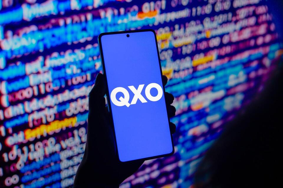 QXO Secures Stockholder Approval for TopBuild Acquisition as Building Products Consolidation Accelerates