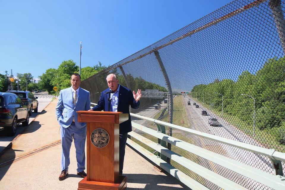 ‘Costs far outweigh any benefits': BP pushes back on NYC truck proposal for this Staten Island parkway