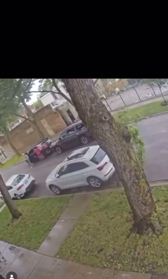 Video reportedly shows the moment Chicago-based rapper Bloodhound Lil