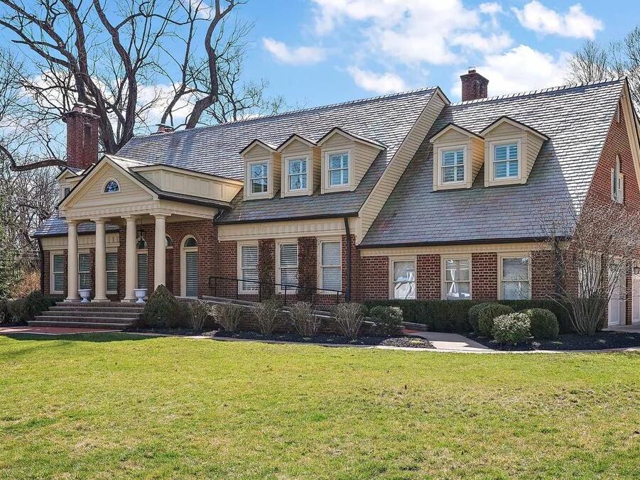 Former Steeler QB Mitch Trubisky's Sewickley home for sale