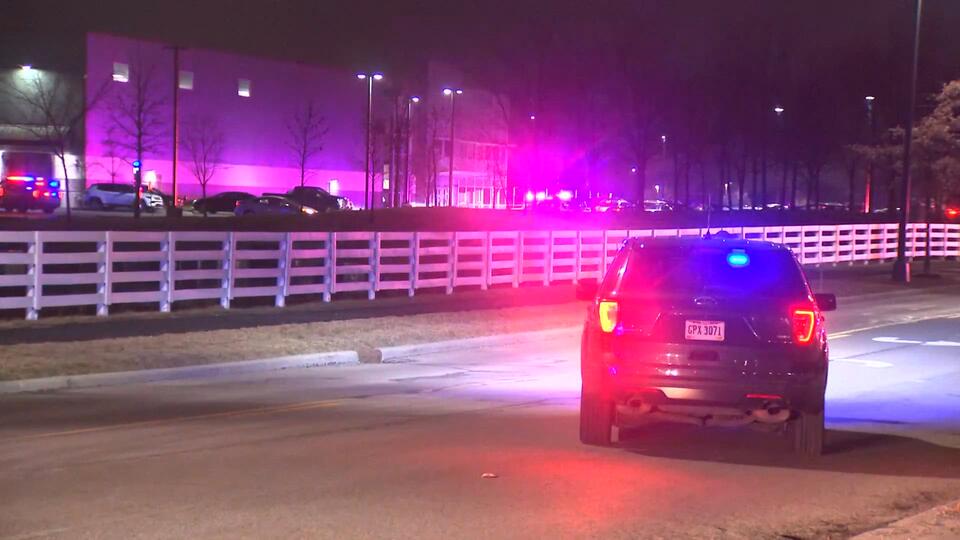 At least one dead, five others injured in Ohio warehouse shooting ...