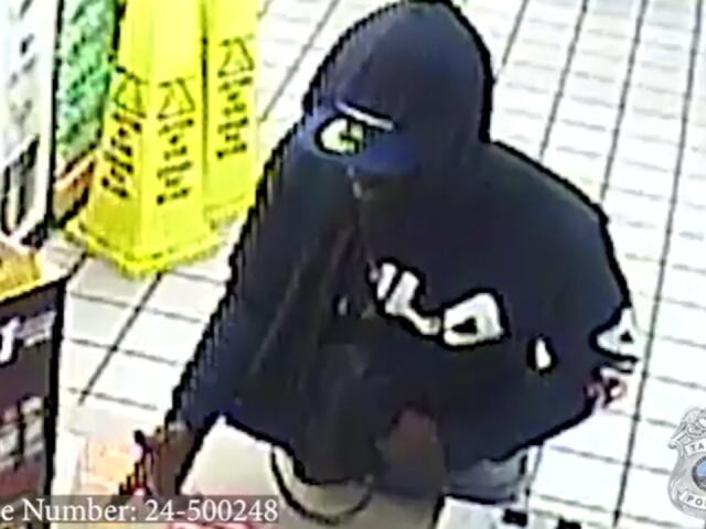 TPD looking for suspect wanted for armed robbery of Tampa Circle K ...