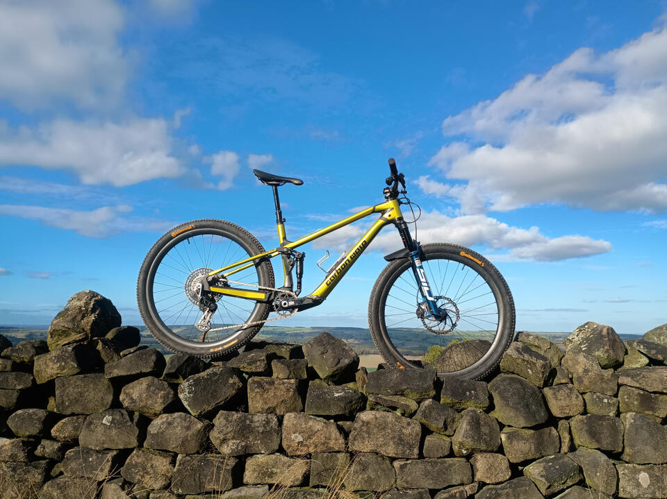 Carbon Wasp found a way to incorporate recycled carbon fiber into updated MTB frame