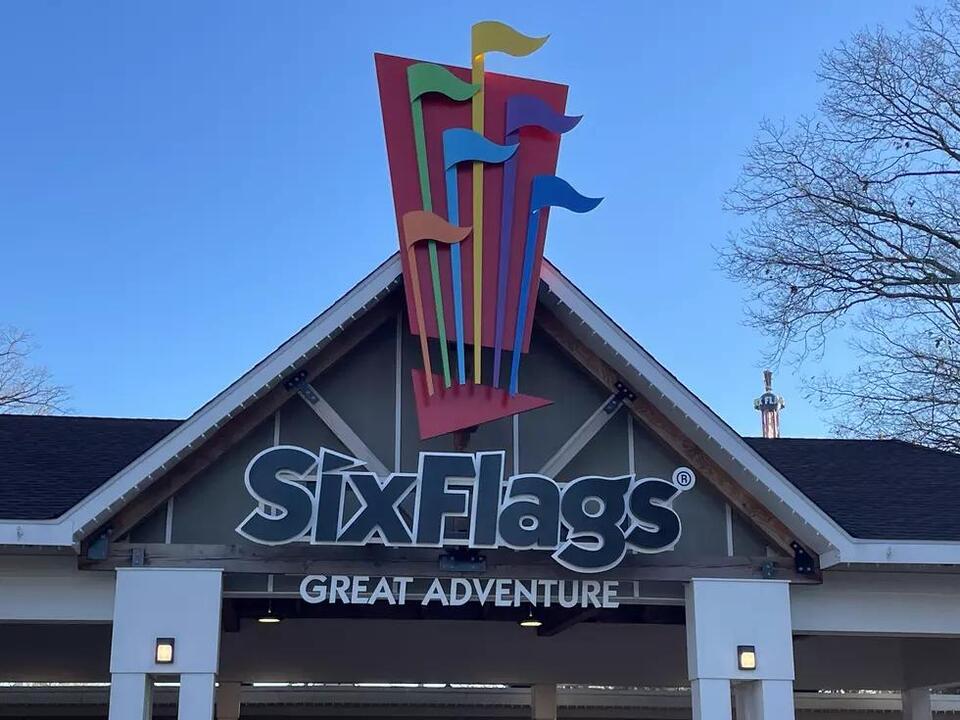 One Great Reason To Visit Six Flags Great Adventure In New Jersey This ...