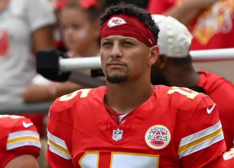 Patrick Mahomes’ Dad Gets Approval to Attend Chiefs Games Despite ...