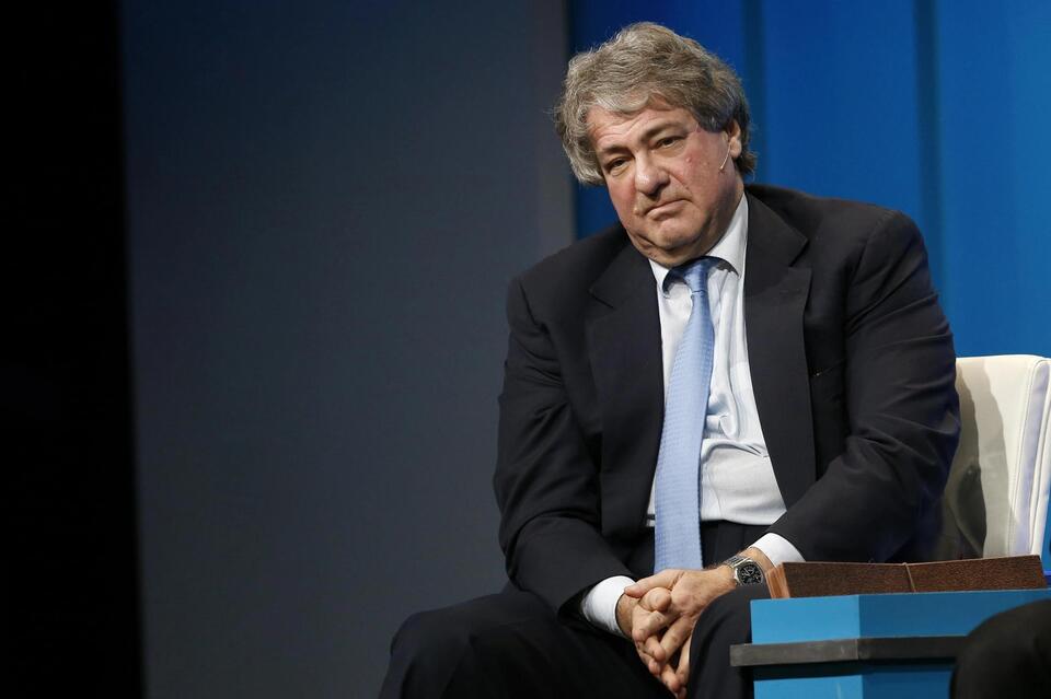 Sen. Wyden wants to know why Leon Black paid Epstein $170 million for tax planning