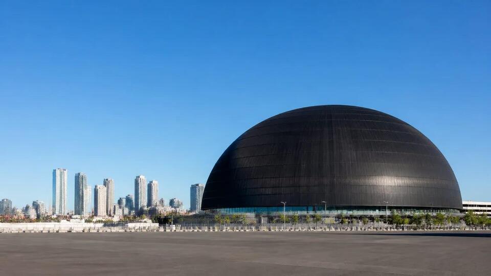 Cosm’s 700-seat domes make NFL rights run like venue operations - NewsBreak