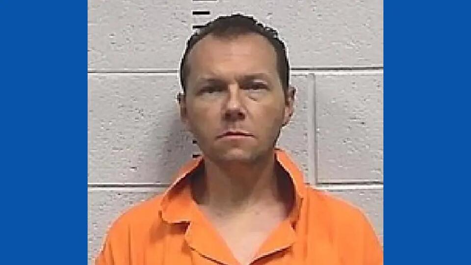 Man arrested on drug charges in Sharp County.