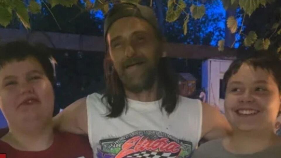 Man gets guardianship for 2 boys left in his care after donations pay ...
