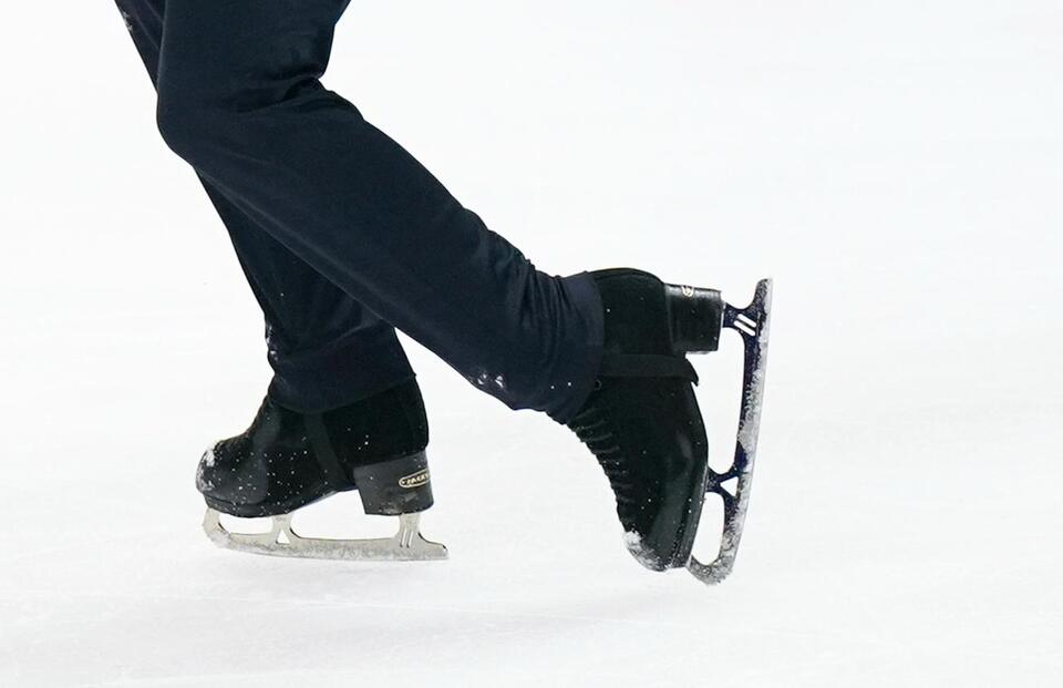 Boy's finger severed at Palo Alto ice rink: lawsuit
