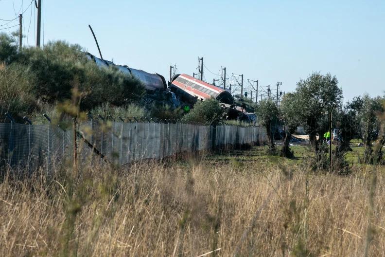At least 30 dead in crash between two trains in central Spain, media ...