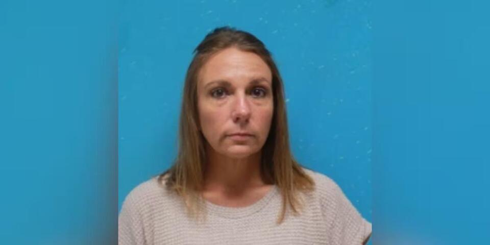 Former Scott Co. teacher accused of having sexual contact with student ...
