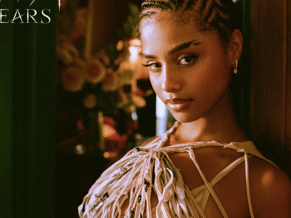 Tyla Tears Lyrics And Meaning Poetic Symbols Of Strength And Vulnerability