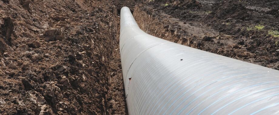 Matador Locks in Pipeline Capacity on Energy Transfer’s Hugh Brinson ...