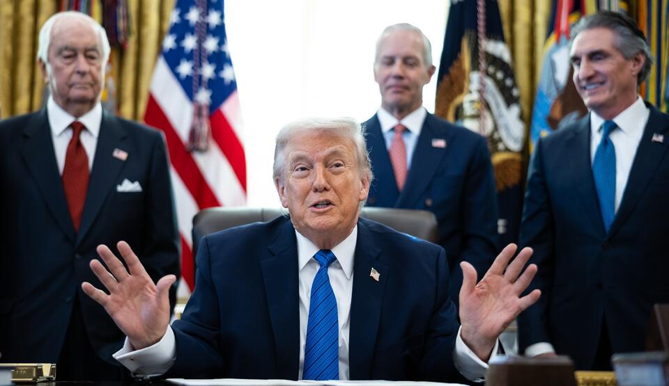 People Are Convinced Donald Trump Had an On-Camera ‘Accident’ - NewsBreak