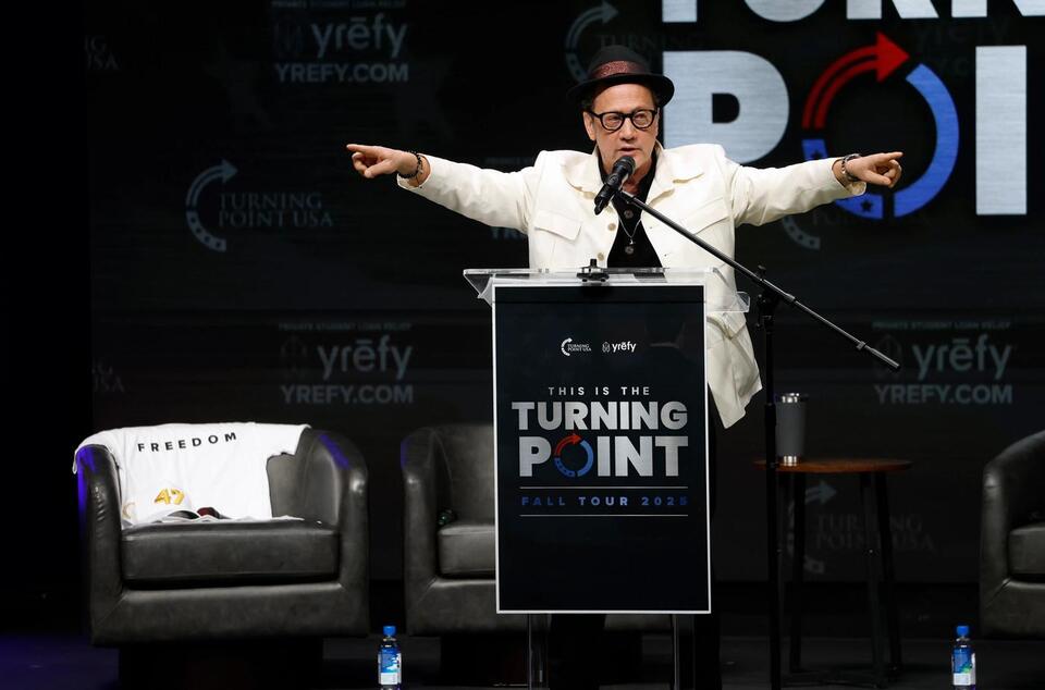 How many times was Rob Schneider married? Inside comedian’s ...
