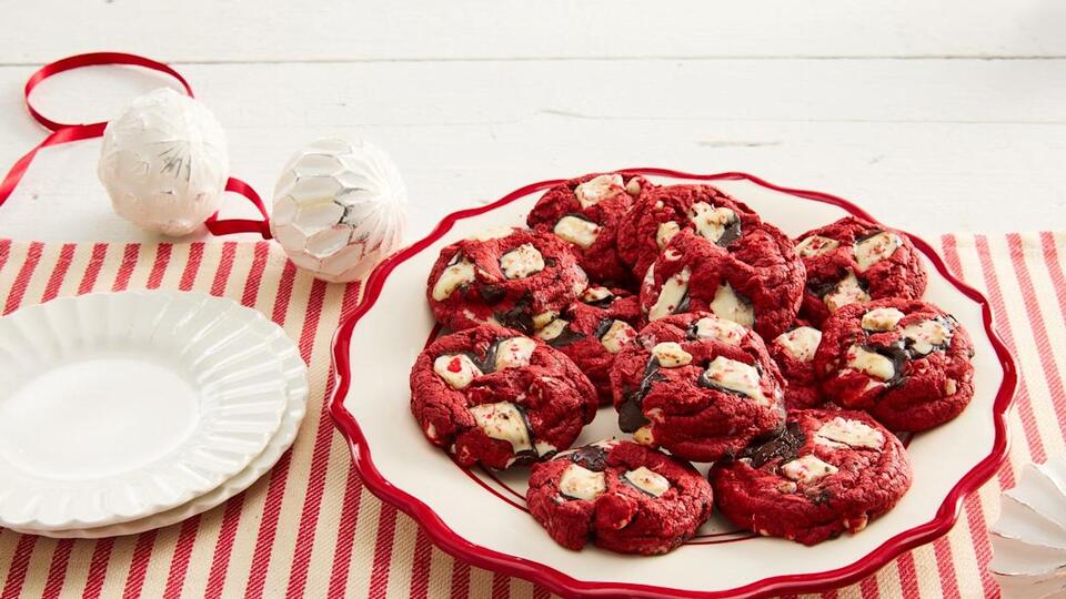 Try Ree Drummond's Festive Cookie Hack That Starts with Cake Mix ...