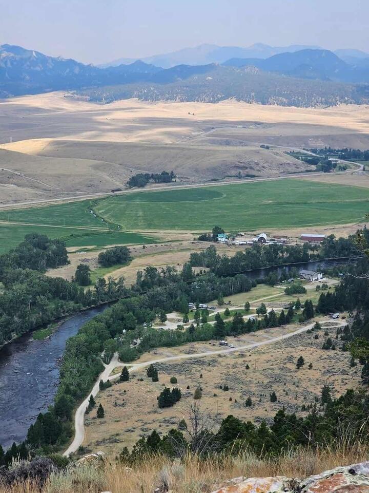 Butte’s Copper Boom Once Made It America’s Millionaire Capital—Then the Mine Left a Toxic Lake in the Middle of Town