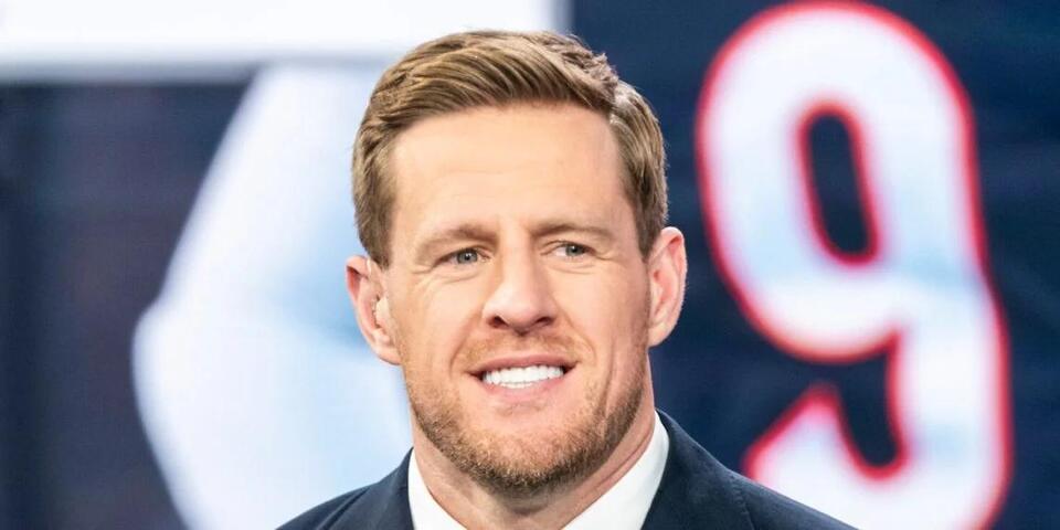 Solid, unspectacular debut for Nantz and Watt