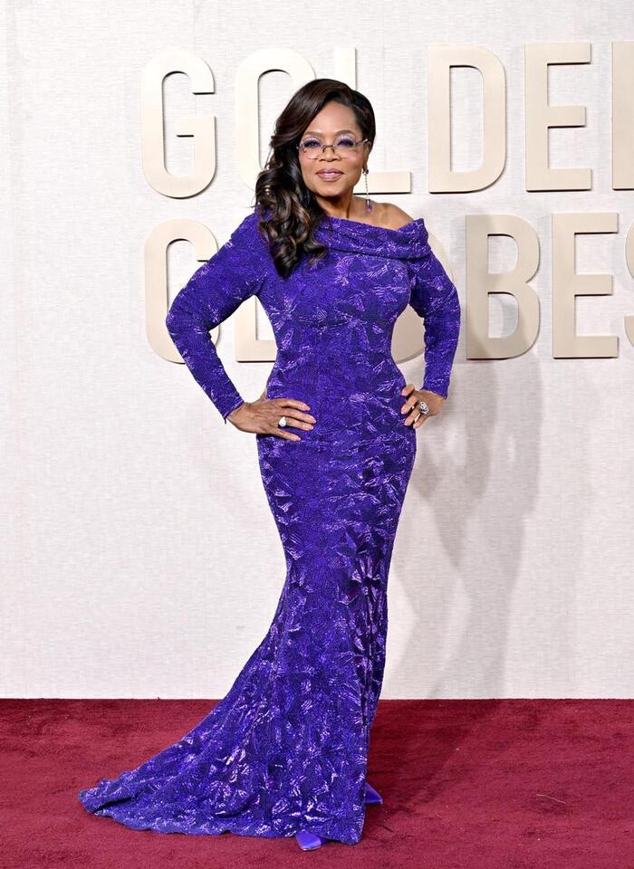 Oprah Winfrey Flaunts Her 'Skinny' Figure in Black Leggings While