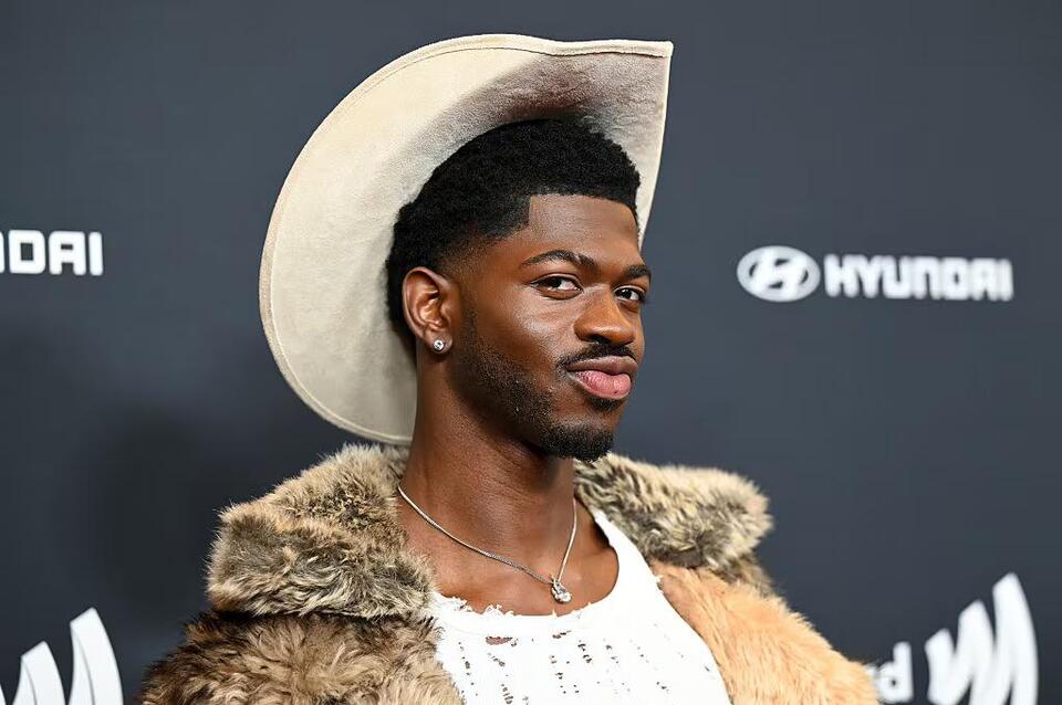 Old Town Road' Star Lil Nas X Arrested After Roaming Street Half-Naked -  NewsBreak
