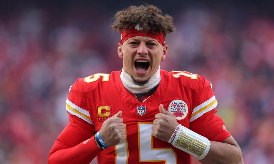 Broncos DC Vance Joseph: Mahomes ‘wouldn't play if he couldn't be himself'
