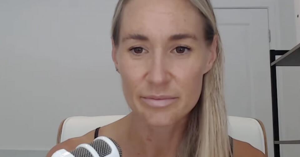 Mom Of Four, 39, Dismissed Bowel Changes As ‘IBS’ Until Blood Test ...