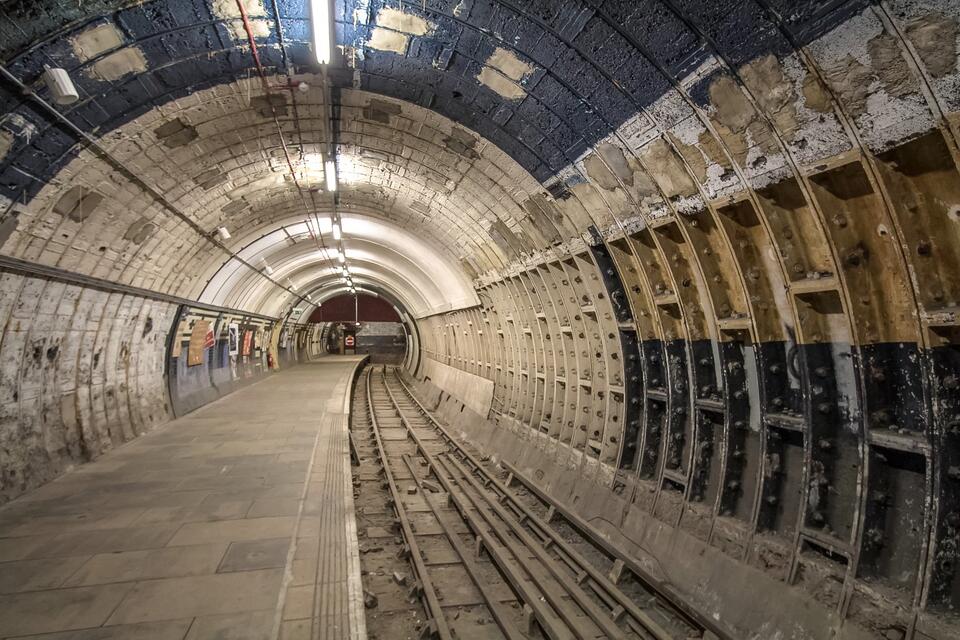 20 Secret Train Stations Around the World With Fascinating Stories ...