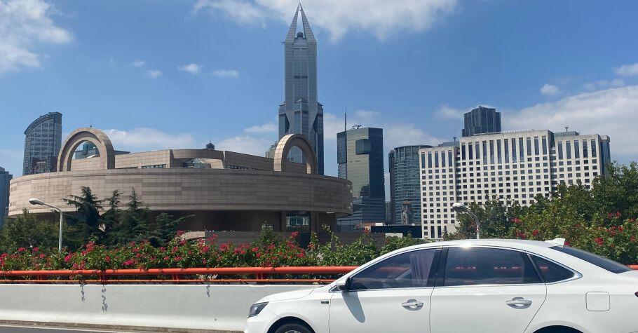 China October Retail Sales Rise 4.9%, Beats Expectations – NewsBreak