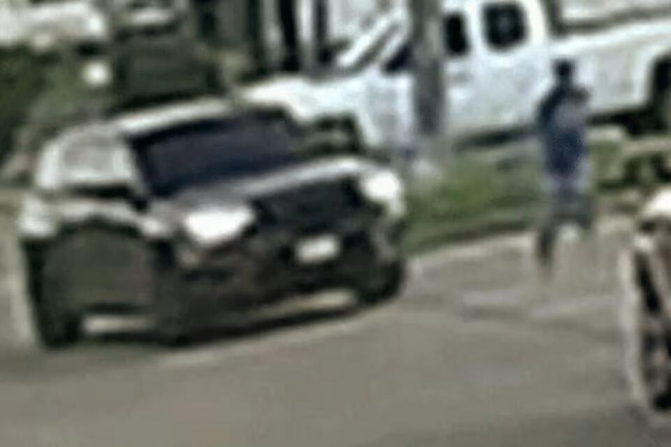ICE agent driving vehicle that struck and injured Houston man is placed on administrative leave