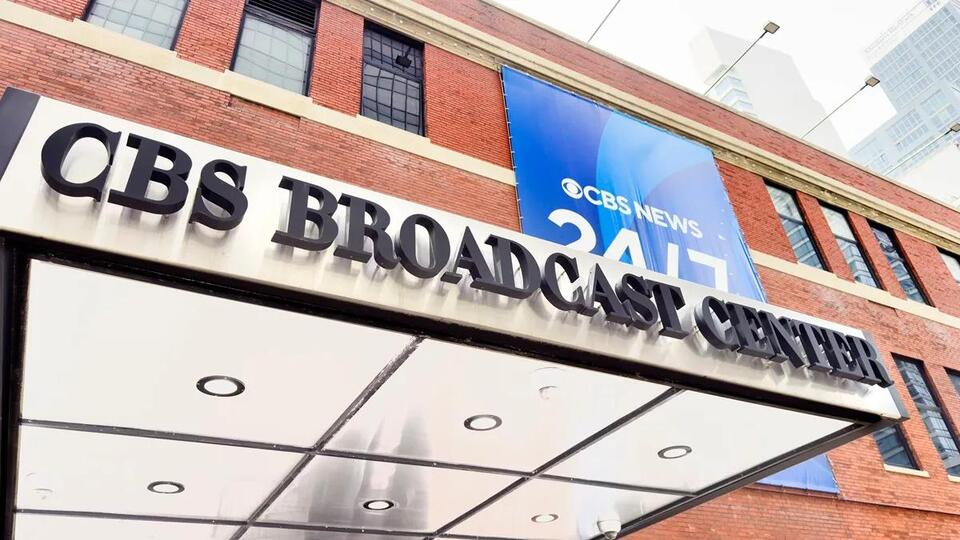 CBS News Anchor’s Wife ‘Not Loving’ His Shift to the Right — Source ...