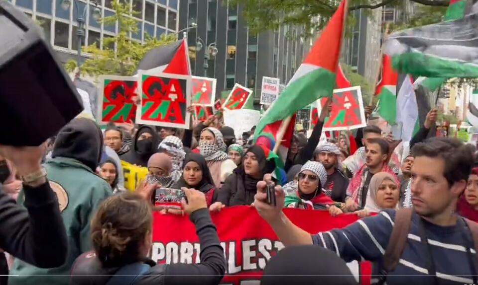 Democrat Renounces Membership in Democratic Socialists of America After ...