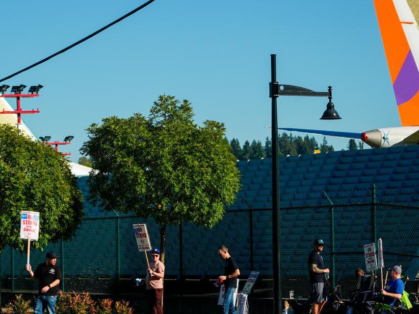 Latest talks between Boeing and its striking machinists break off