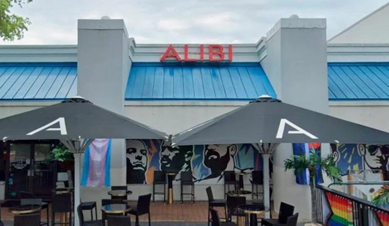 Saturday Night Chaos Boyfriend Stabbed Outside Wilton Drive Alibi Bar ...