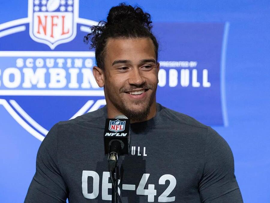 2023 NFL Draft Eagles Select Illinois Safety Sydney Brown