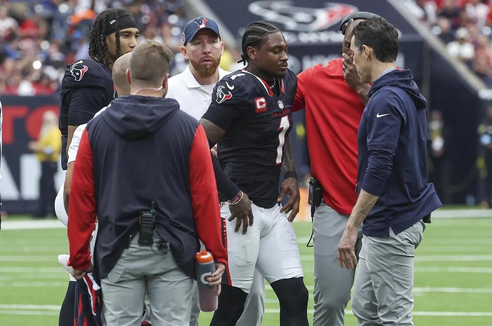 Stefon Diggs Sends 2Word Message About His Recovery From Devastating ACL Injury NewsBreak