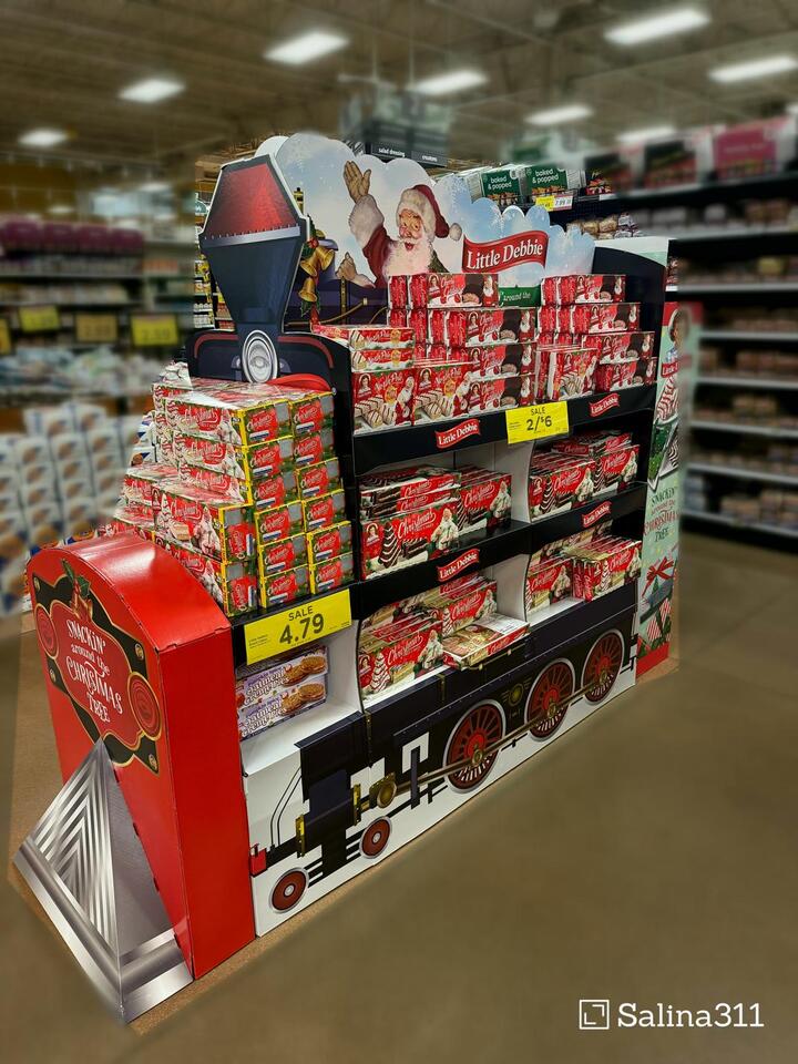 Little Debbie made 150 million Christmas Tree Cakes in one season ...