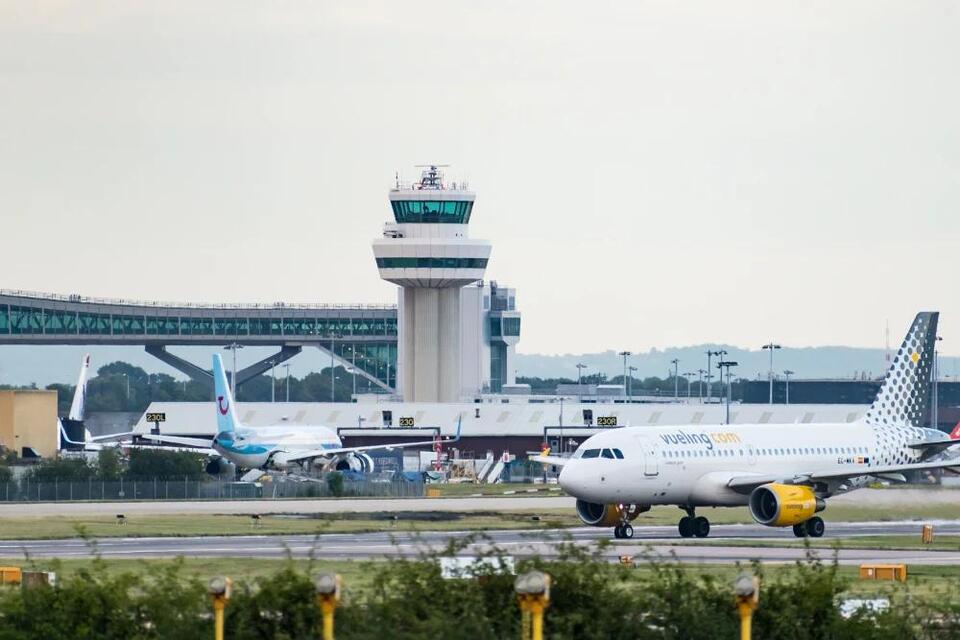 Water outage at London’s Gatwick airport leaves toilets out of order and restaurants closed