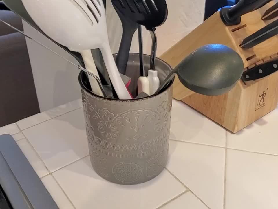 My Dowan Utensil Holder Makes it Easy to Keep Cooking Utensils By the Stove
