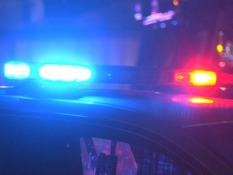 1 dead, 2 injured in 3car crash in Scottsburg, Indiana