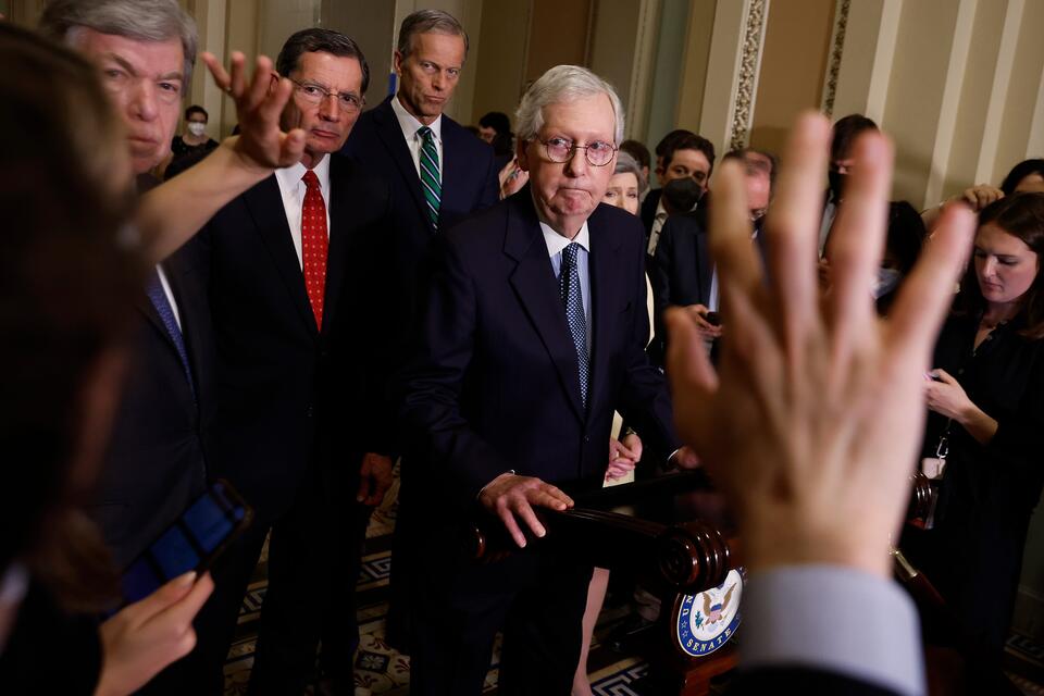 The night after Musk takeover, a congressional Twitter shake-up: GOP gains followers, Democrats lose them - NewsBreak