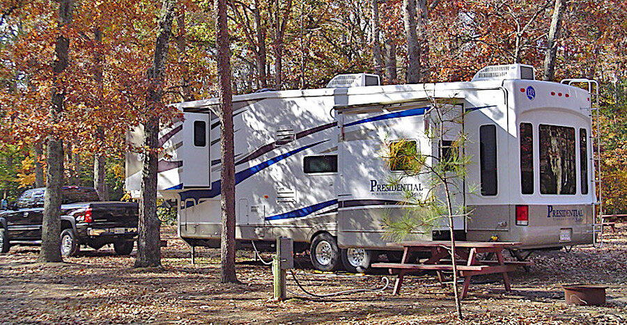 Holiday Park Campground Caters to Long-term Campers