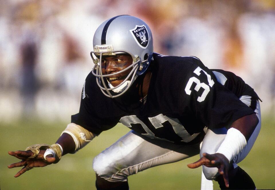 Raiders draft countdown: Lester Hayes is best No. 37 - NewsBreak