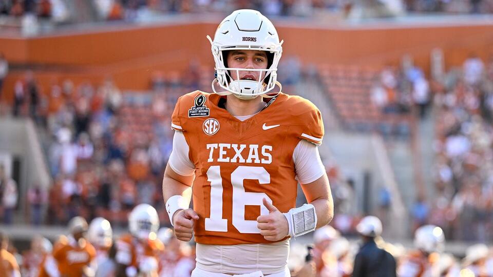 College football rankings Texas, Miami lead waytooearly top