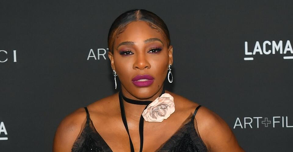 Serena Williams Does Modern Glam in Feather Gloves & Velvet Gown at LACMA Gala – NewsBreak