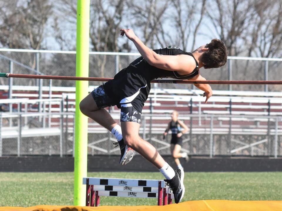 SPRING SPORTS GUIDE: Waterville-Elysian-Morristown boys track and field