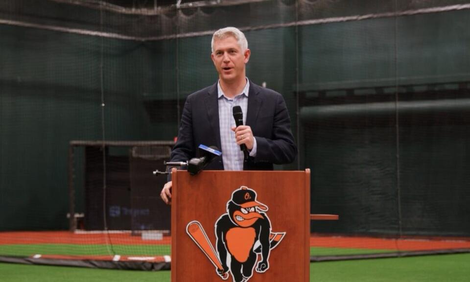Orioles’ Elias on trade deadline: ‘Not a strong bias’ on buying or selling; Cano signs 2-year extension; Injury update